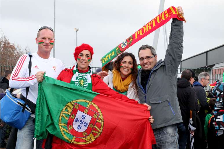 Portuguesa Sandra Krilen (esq.) trouxe o marido Richard para o jogo