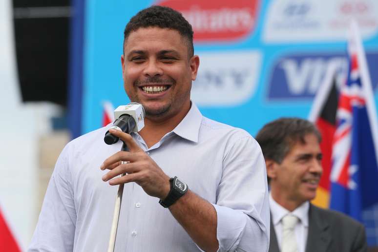 Ronaldo será assistente do sorteio preliminar da Copa do Mundo de 2018