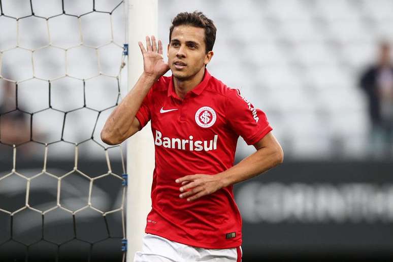 Corinthians x Internacional - Nilmar