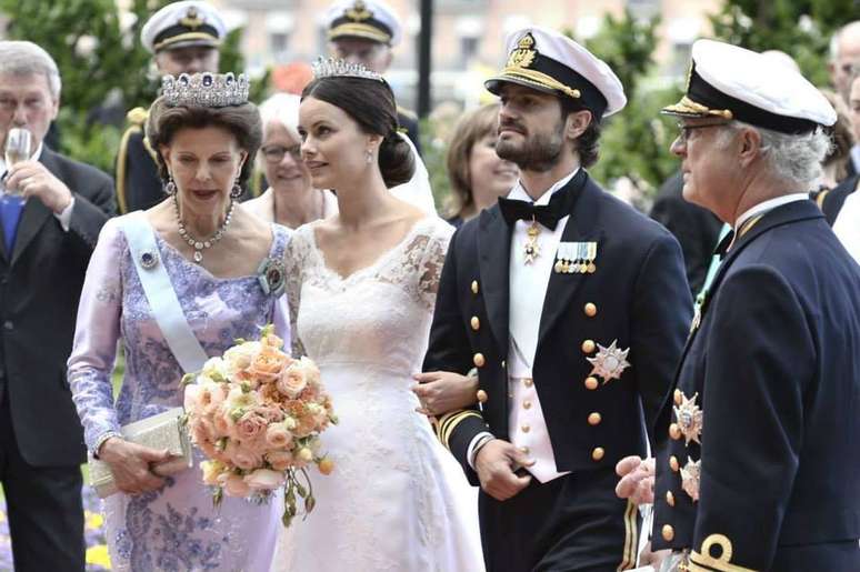 O casamento aconteceu no Palácio Real de Estocolmo com toda pompa de um evento real