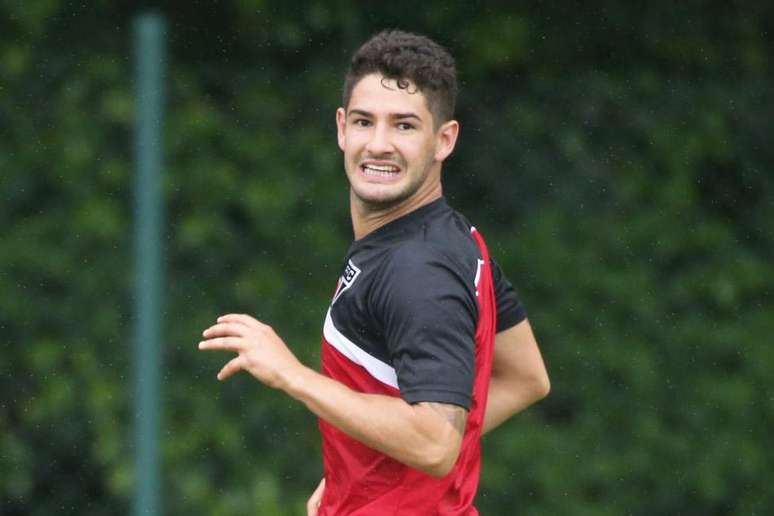 Pato deve disputar sétimo jogo e não poderá ser transferido para outro time da Série A