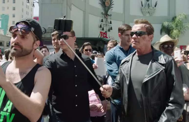 Arnold Schwarzenegger apareceu vestido de &#039;Exterminador do Futuro&#039; em LA 