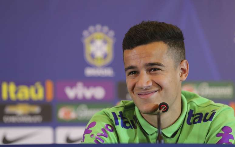 Coutinho é craque em dar entrevistas cheias de respostas prontas