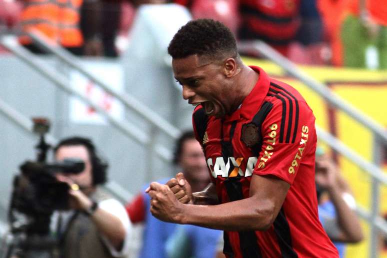 Sport briga nas cabe&ccedil;as do Campeonato Brasileiro