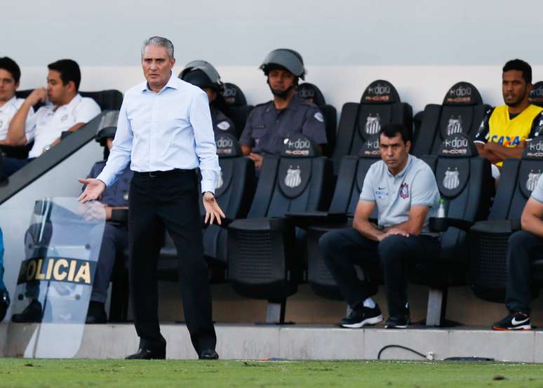 Tite voltou a ver Corinthians não fazer boa alteração