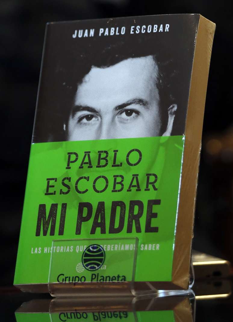 O livro &#034;Pablo Escobar: meu pai, as histórias que não deveríamos saber&#034;
