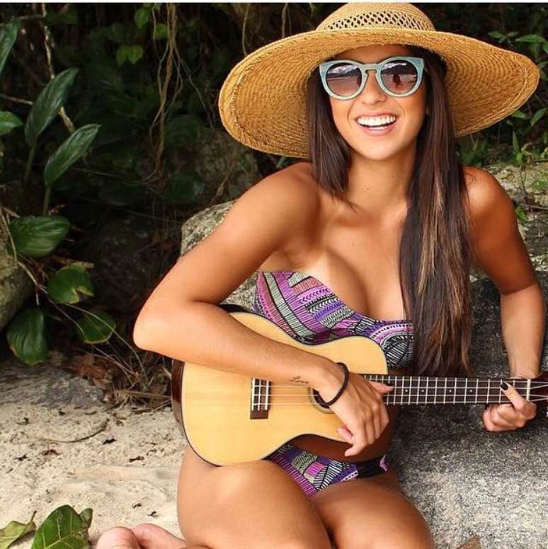 Tayna Hanada &eacute; a nova namorada de Gabriel Medina