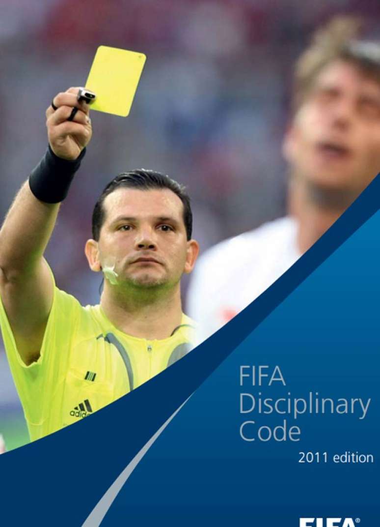 Capa do Código Disciplinar da Fifa com Carlos Amarilla na capa