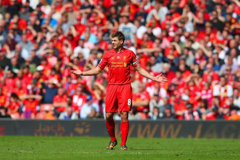 Gerrard errou feio contra o Chelsea na reta final da Premier League 2013/14