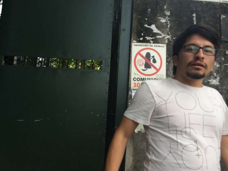 Ibarra contou que ouviu barulhos semelhantes a tiros quando acessava a passagem de pedestres localizada na regi&atilde;o do Port&atilde;o 3 - perto do qual tamb&eacute;m est&aacute; a favela S&atilde;o Remo