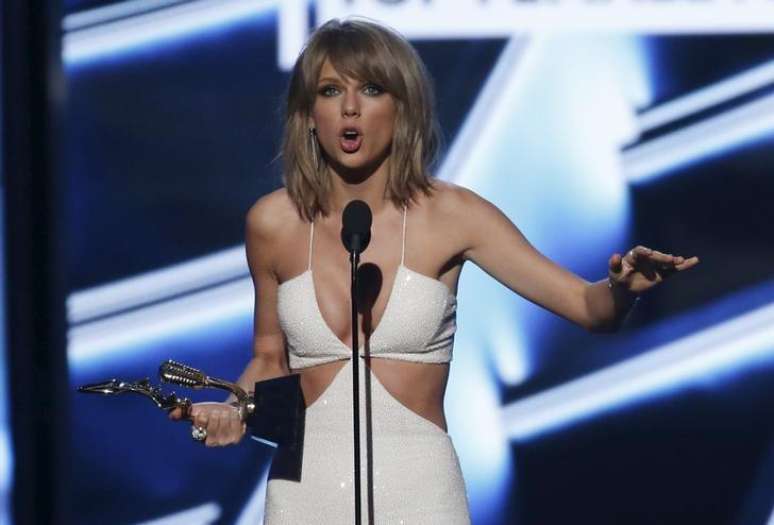 Taylor Swift recebe premiação no Billboard Music Awards em Las Vegas.  17/5/2015.