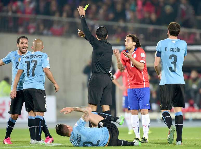 Chile x Uruguai - Copa América - Sandro Meira Ricci e Valdivia