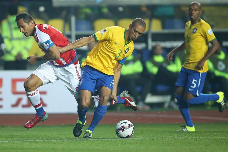 Miranda foi escolhido, mais uma vez, como capitão da Seleção Brasileira
