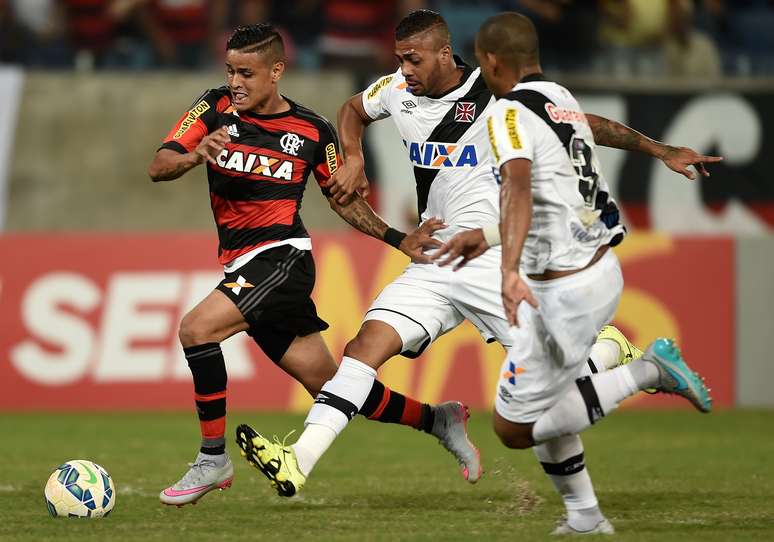 Flamengo e Vasco permanecem em situação delicada no Campeonato Brasileiro