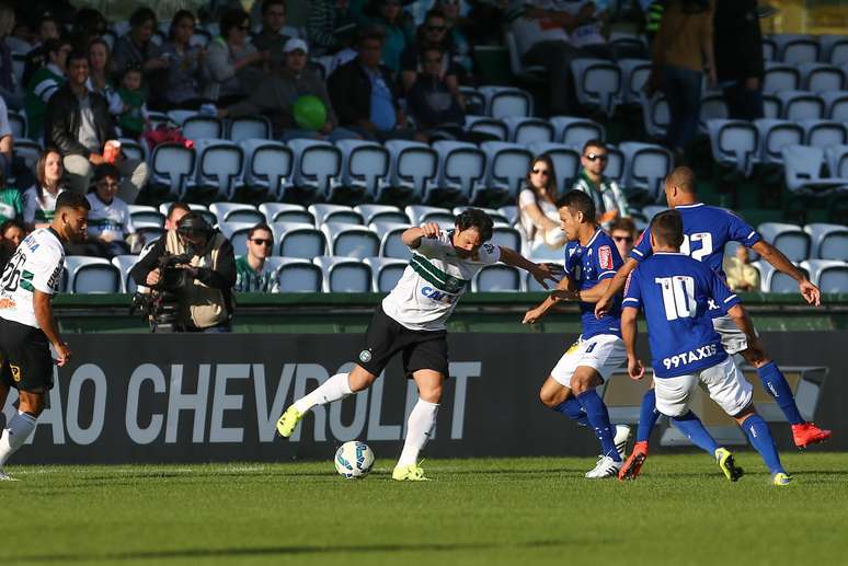 Kléber fez a sua estreia com a camisa do Coritiba neste domingo