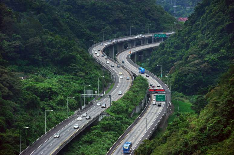 Apenas no setor de transportes, o plano vai incluir 11 novas rodovias, totalizando 4.382 quilômetros e R$ 66,1 bilhões em investimentos