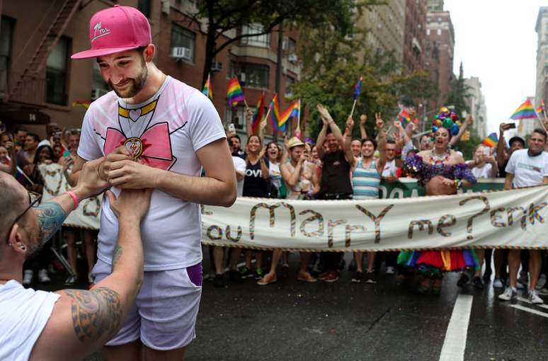 Dia do Orgulho Gay teve diversos eventos neste domingo (28)