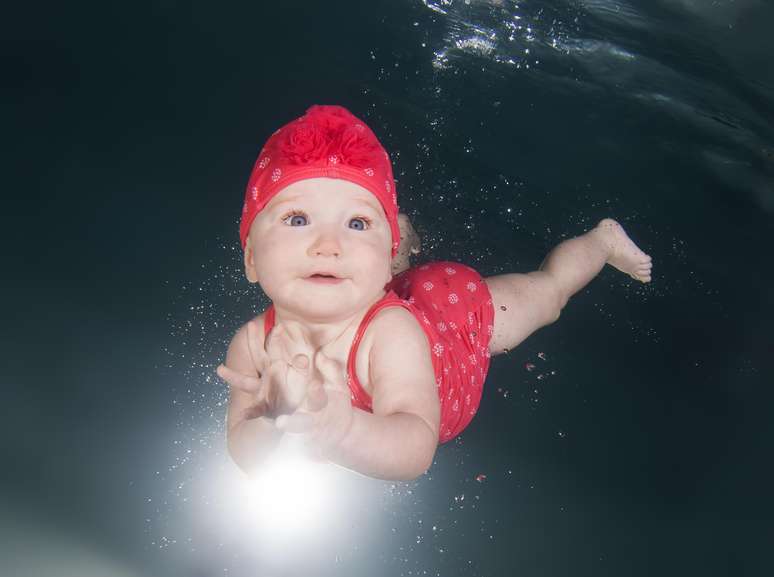 Fotógrafo fez cliques de bebês debaixo d&#039;água 