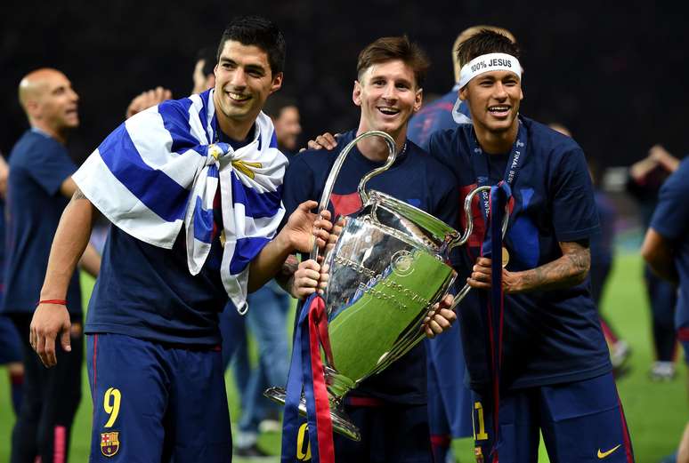 Para Maradona, Messi, Suarez e Neymar não trocariam Barça por rival
