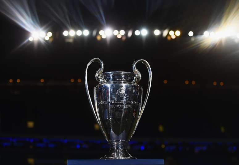 Eis o troféu mais cobiçado por clubes da Europa: o da Liga dos Campeões