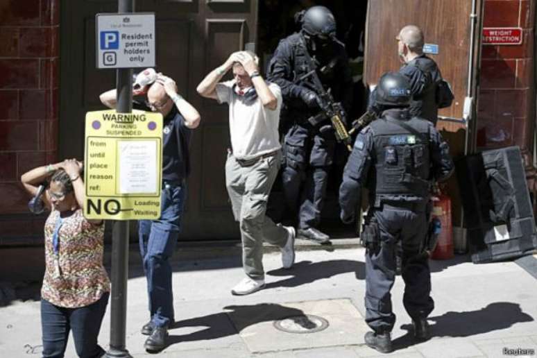 Antigas esta&ccedil;&otilde;es de metr&ocirc;, que n&atilde;o s&atilde;o mais usadas, foram cen&aacute;rio para partes do exerc&iacute;cio
