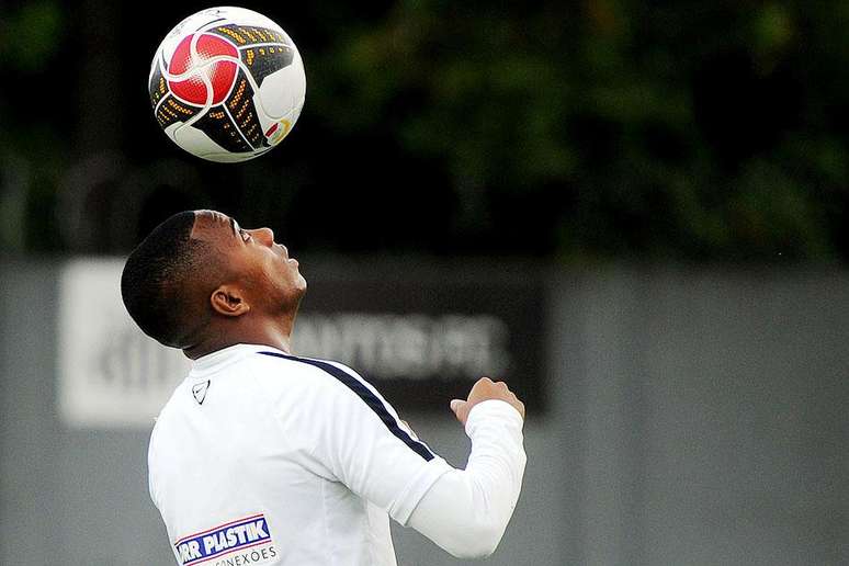 Robinho no treino do Santos