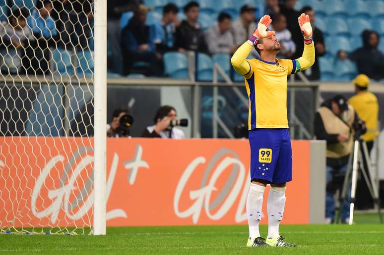 Fábio foi o nome do jogo em Porto Alegre, mas Grêmio venceu o Cruzeiro