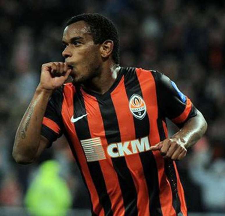 Fernando, do Shakhtar-UCR, vai render 41,2 mil euros &agrave; uma escolinha de futebol desconhecida