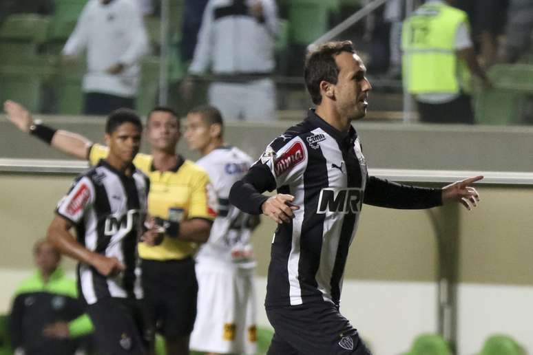Thiago Ribeiro foi o nome da vitória alvinegra no Horto nesta quarta-feira