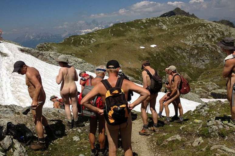 Quando começou a ventar e nevar, escritor colocou roupas