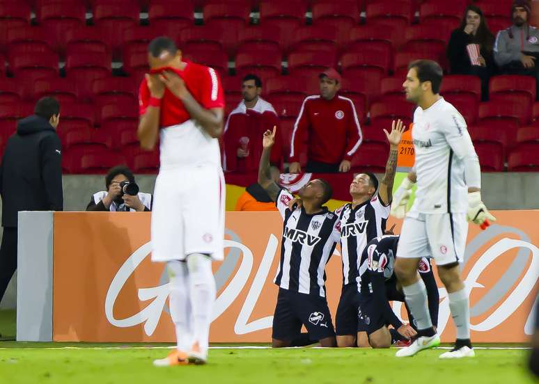 Atlético-MG comemora vitória tranquila no Beira-Rio