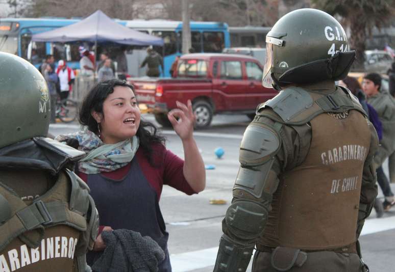Estudantes podem não ter 100% do apoio popular, mas são respeitados no Chile pelo poder de mobilização