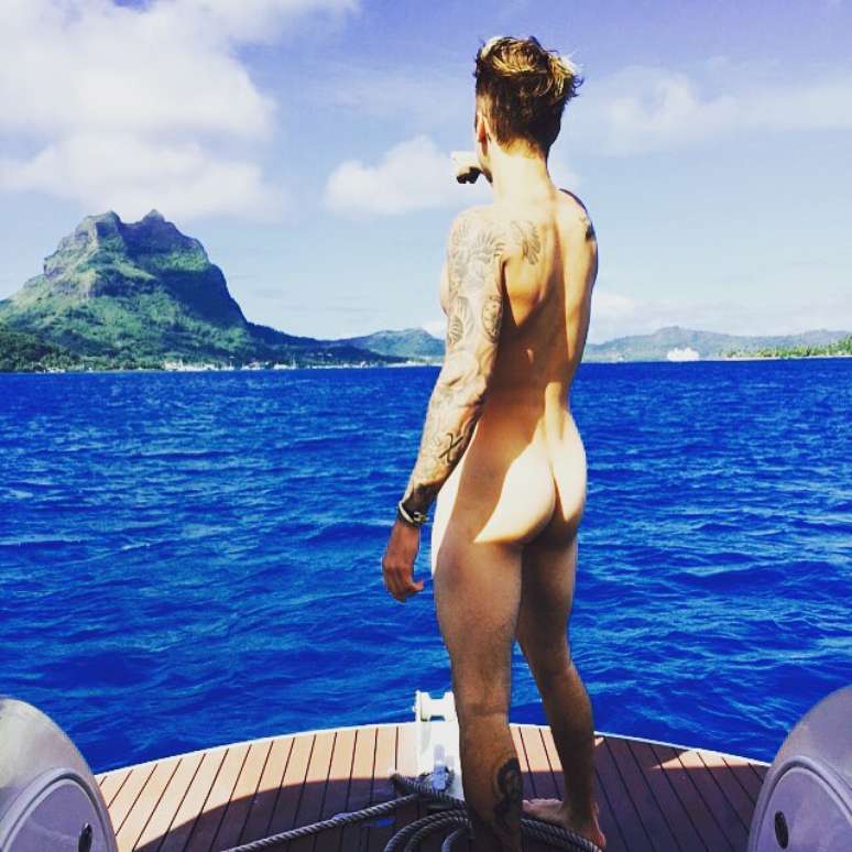 Justin Bieber posta foto nu em Bora Bora