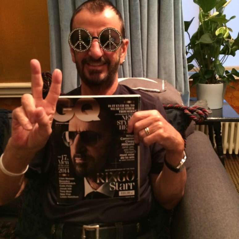 Ringo Starr faz uma campanha "paz e amor"