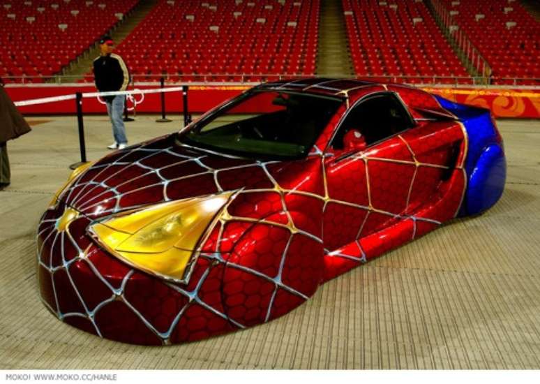 No próximo filme, o Homem-Aranha já pode ter um carro