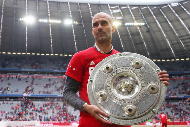 Guardiola é bicampeão alemão desde que assumiu o comando do Bayern