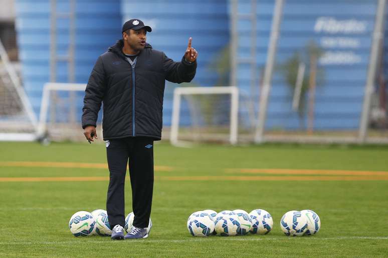 Roger assumiu o Grêmio em lugar de Felipão e faz ótima campanha no Brasileiro