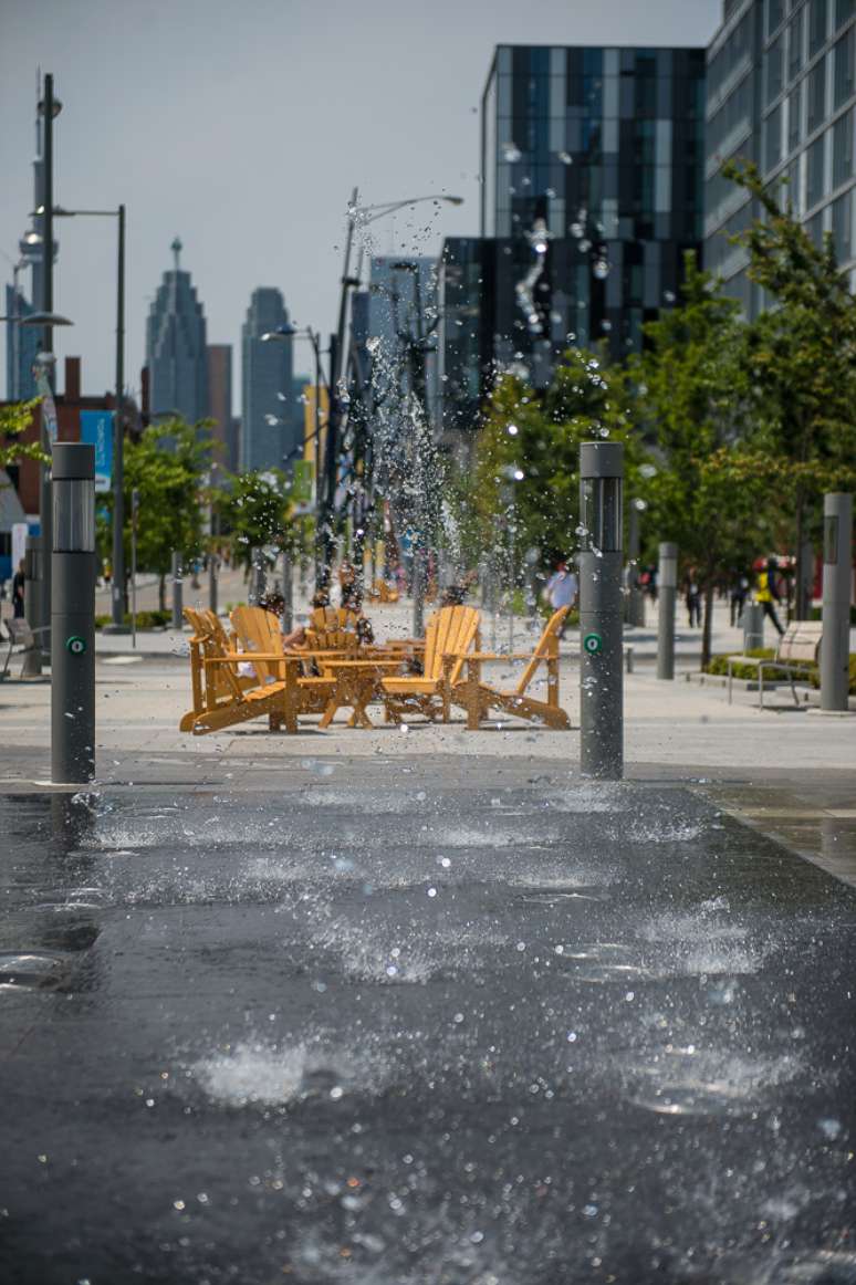 Toronto sofre com distâncias de sedes