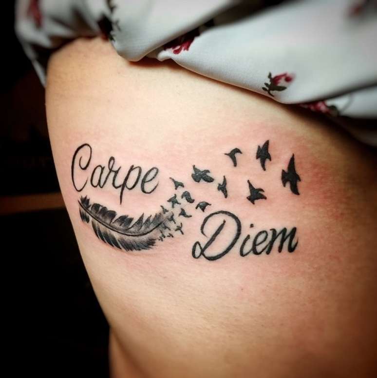 nunca desista em inglês tatuagem