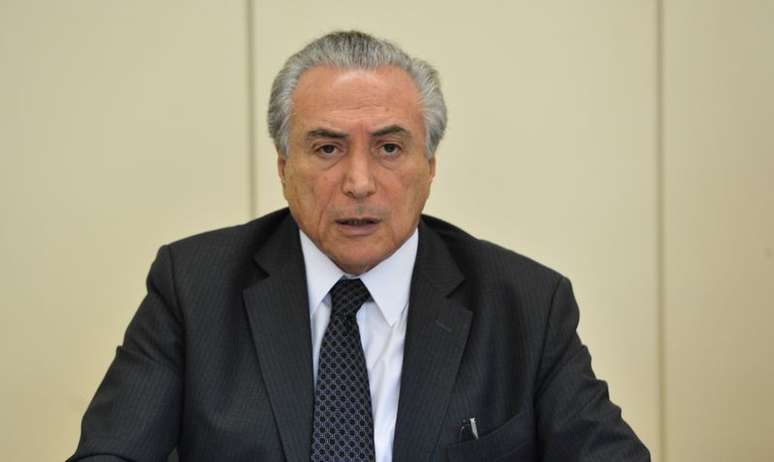 "Ela tem uma capacidade extraordinária de trabalho", disse Michel Temer sobre Dilma