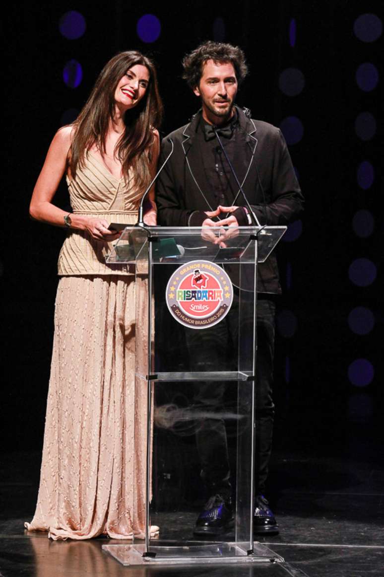 Isabella Fiorentino e Arlindo Grund distribuem pr&ecirc;mio no audit&oacute;rio do Ibirapuera, em S&atilde;o Paulo, nesta ter&ccedil;a-feira (7)