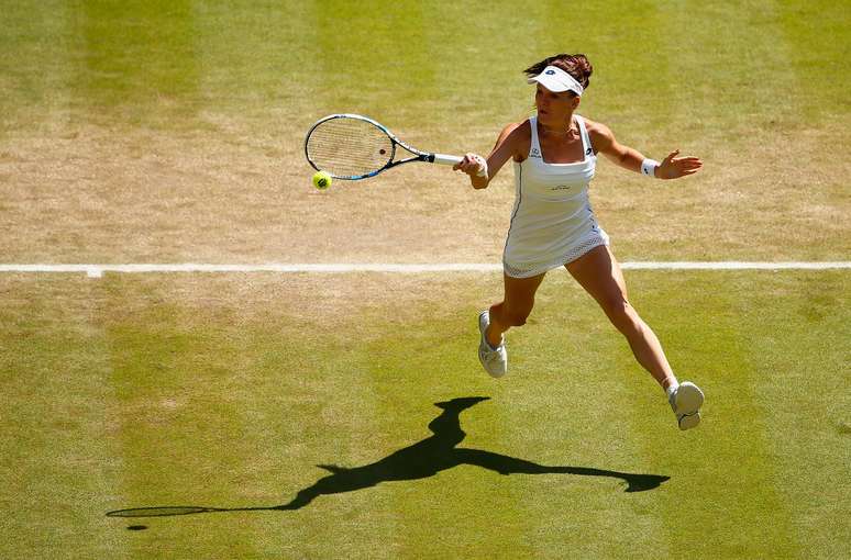 Radwanska tentava chega pela segunda vez à final de Wimbledon; mas ficou para a próxima