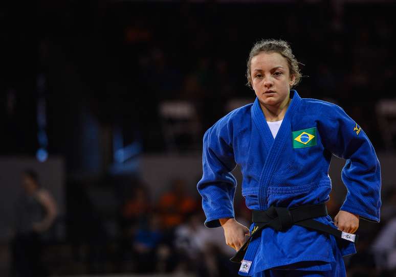 Nathalia Brígida, que desbancou a campeã olímpica Sarah Menezes na convocação para o Pan, ficou muito perto de garantir uma vaga na final