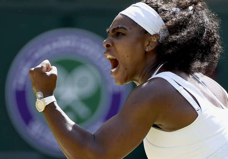 Serena Williams admite que fez partidas com dores no joelho e nos ombros