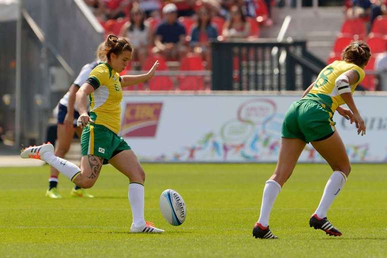 Seleção feminina passa fácil pela Argentina e volta para casa com o bronze