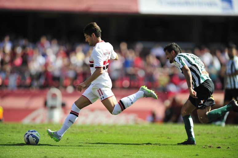 Alexandre Pato fez dois gols e comandou a vitória do São Paulo