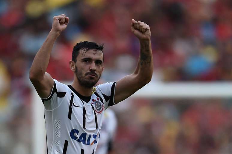 O lateral-esquerdo Uendel tem sido titular do Corinthians há dois anos