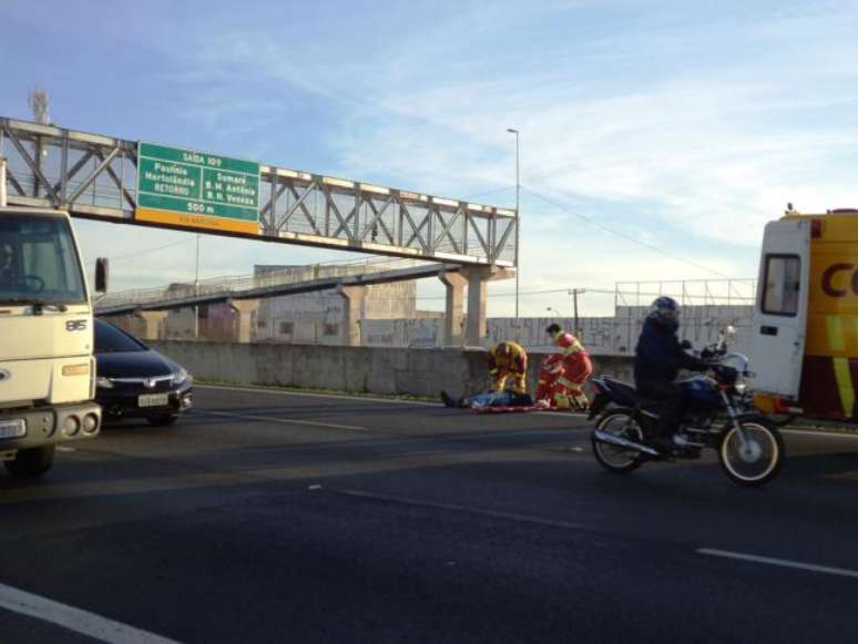 Motociclista foi socorrido e encaminhado para hospital