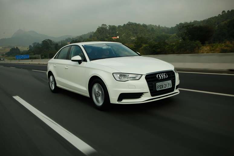 Audi vendeu 3.041 unidades do A3 Sedan no primeiro semestre