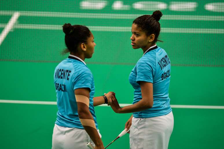 Irmãs Luana e Lohaynny Vicente foram derrotadas na final das duplas do badminton e levaram a medalha de prata no Pan